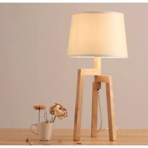 LÁMPARA DE MESA MAMPARA DE TELA BEIGE E27 BASE DE MADERA D350xH700mm COD.4794