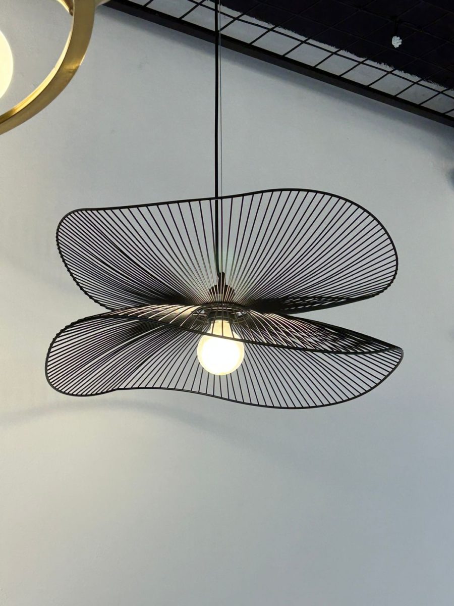 LÁMPARA DECORATIVA DE COLGAR TIPO DOS SOMBREROS NEGROS DE METAL E27 60CM*15CM COD.3571