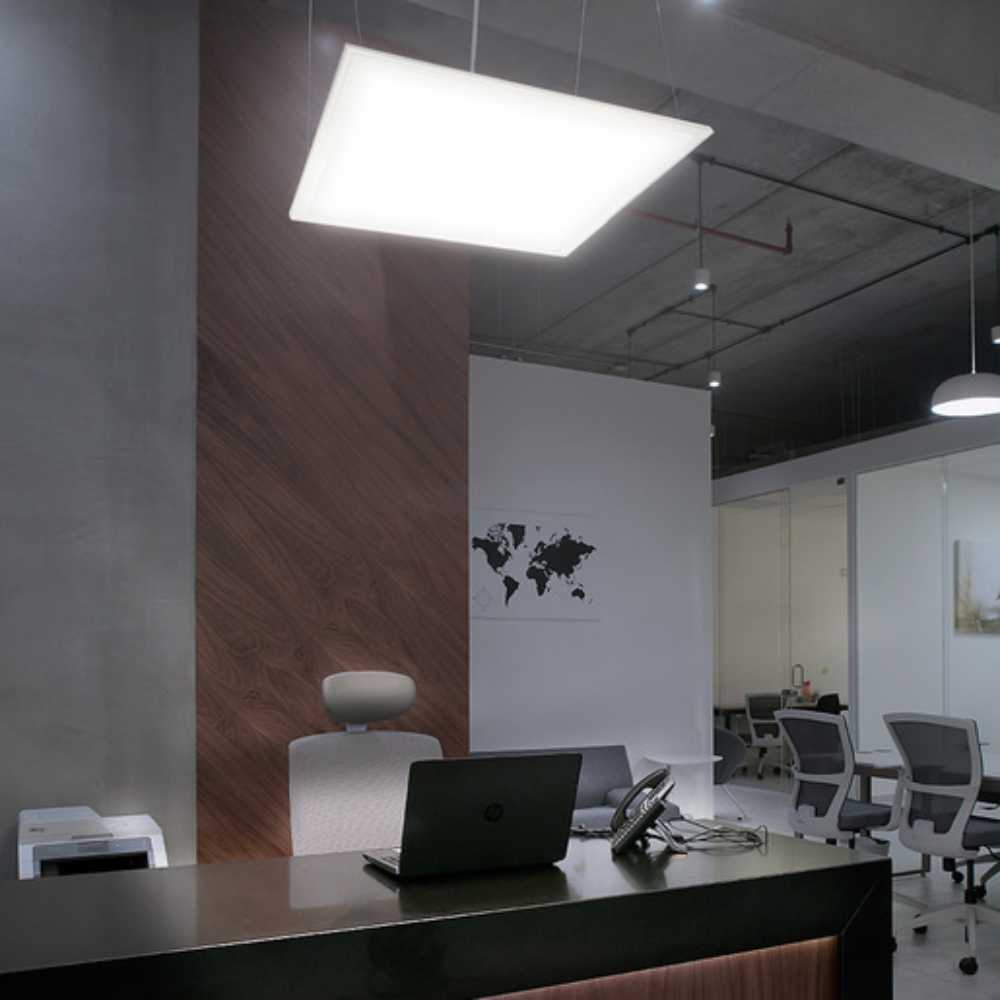 Oficina con panel 2x2